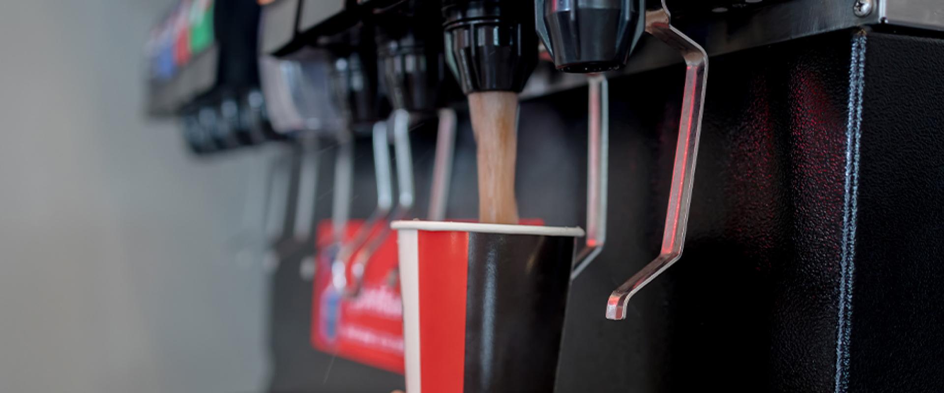 valves for carbonated beverage dispensers